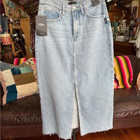 Silver Jeans Co. Light Blue Denim Skirt - Picture 2 of 12